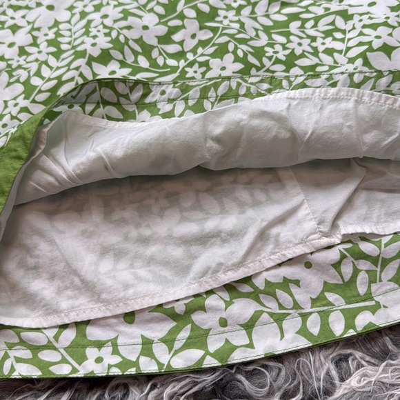 L.L. Bean Green and White Floral 100% Cotton A-Line Mini Skirt - Picture 3 of 6